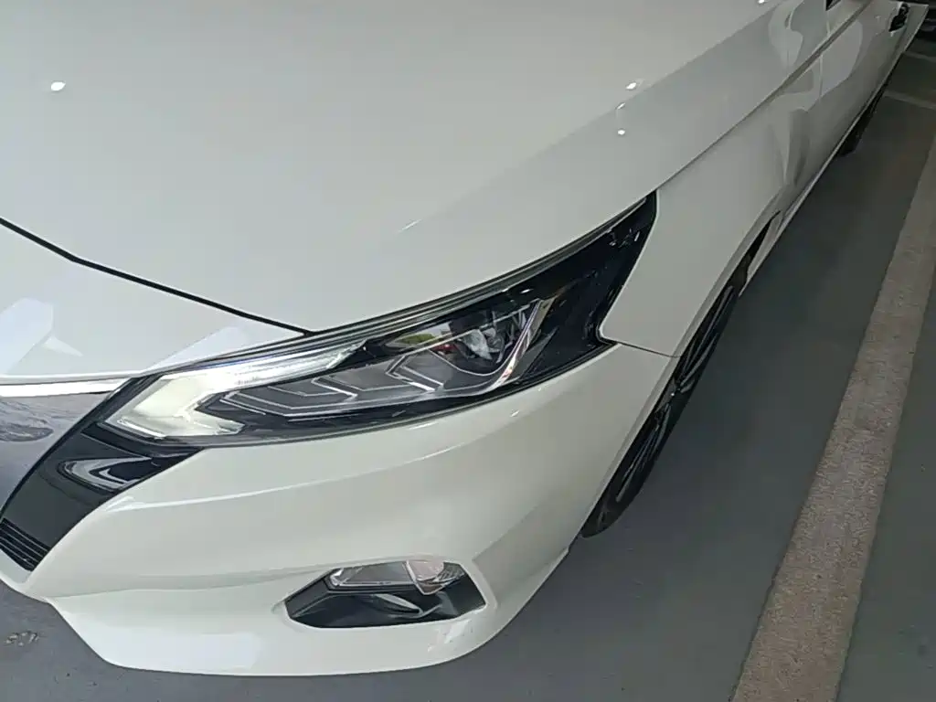Nissan Teana 2022 — фото 24