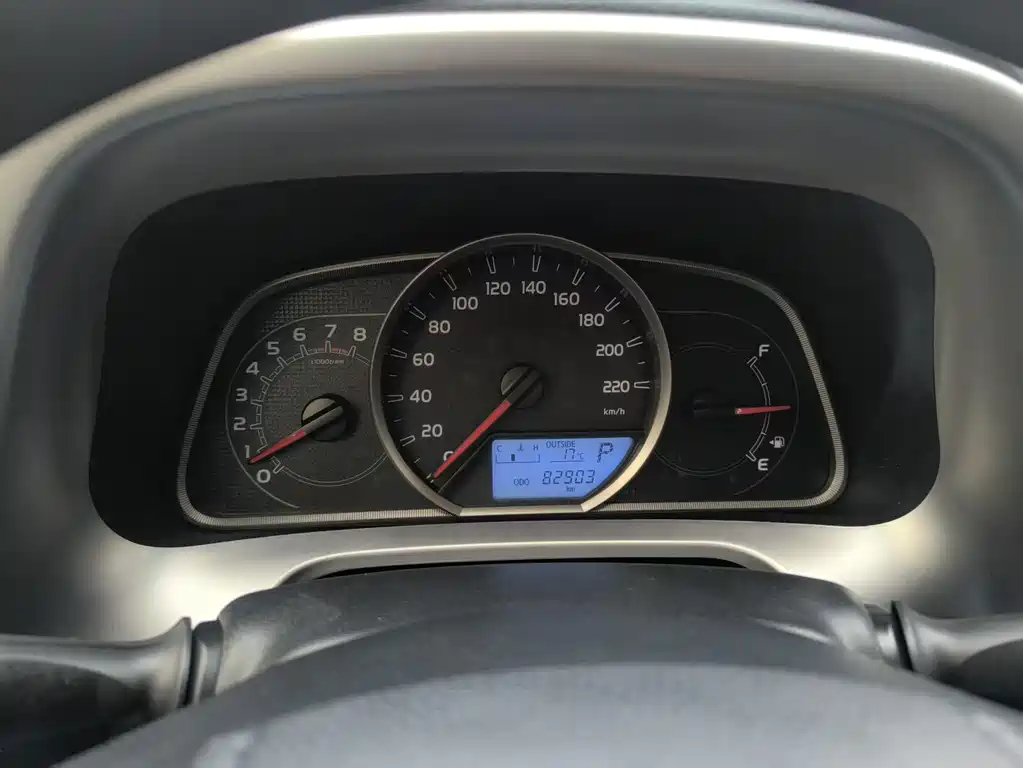 Toyota RAV4 2017 — фото 17