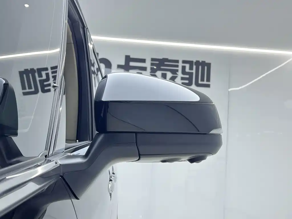Toyota Vellfire 2024 — фото 9