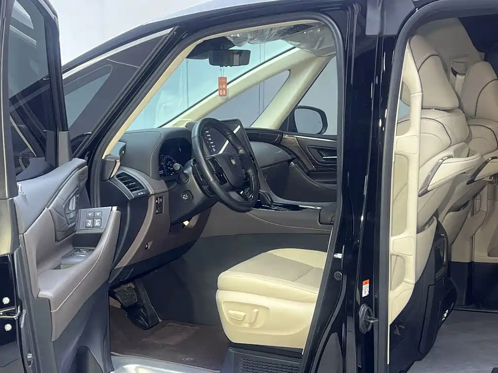 Toyota Vellfire 2024 — фото 23