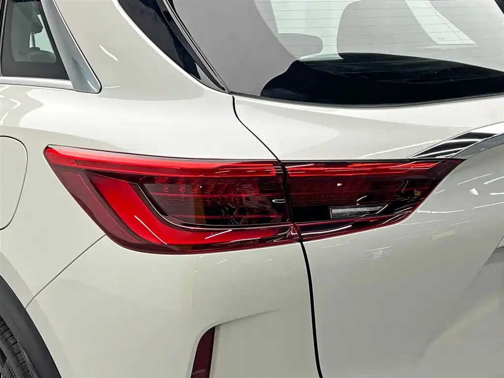 Infiniti QX50 2018 — фото 10