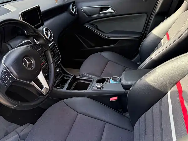 Mercedes-Benz A-Class 2015