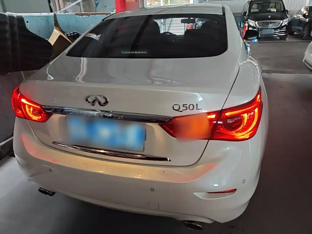 Infiniti Q50L 2016 — фото 6