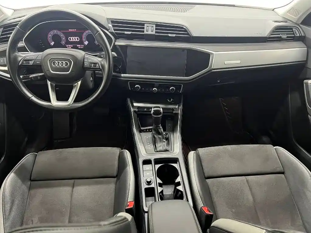Audi Q3 2022 — фото 15