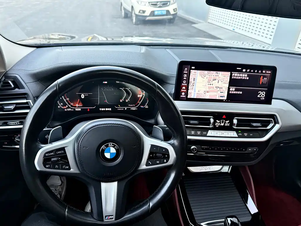 BMW X4 2022 — фото 7