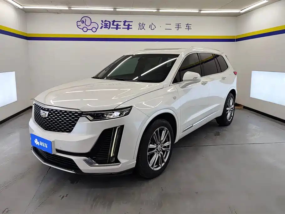 Cadillac XT6 2022 — фото 1