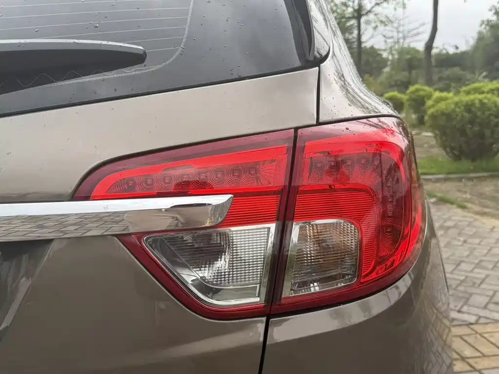Buick Envision Plus 2015 — фото 15