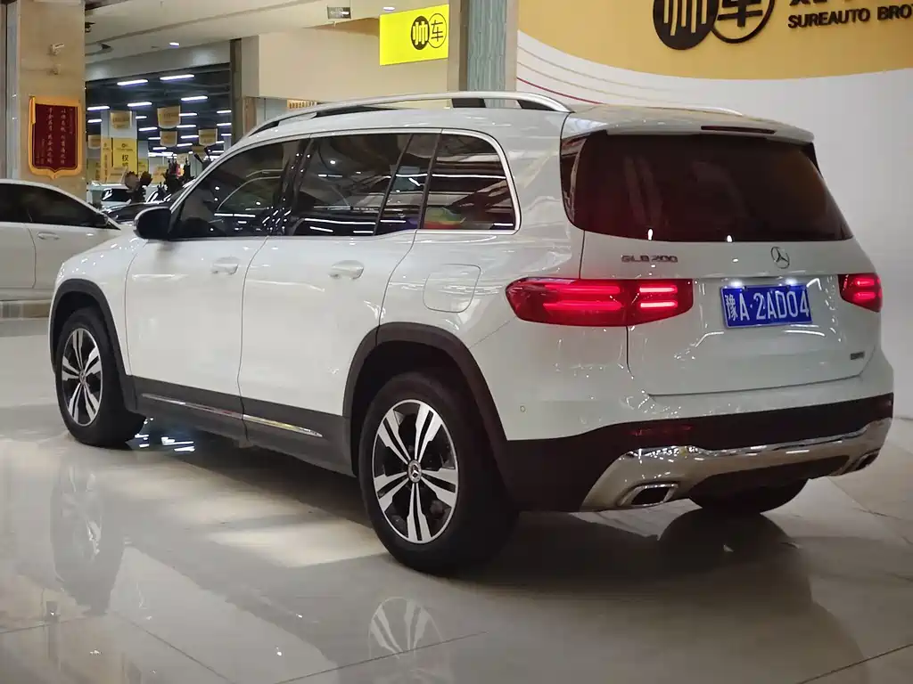 Mercedes-Benz GLB 2024