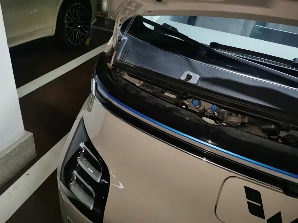 Wuling Air ev Clear Sky 2023 — фото 21