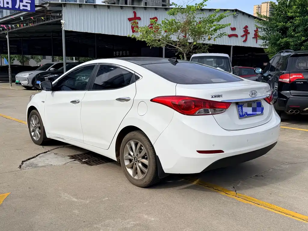 Hyundai Elantra Langdong 2016 — фото 5