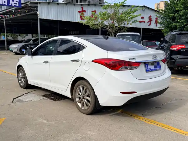 Hyundai Elantra Langdong 2016