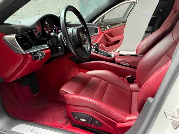 Porsche Panamera 2024