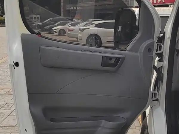 Maxus V80 2023