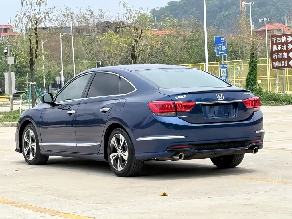 Honda Spirior 2016 — фото 6