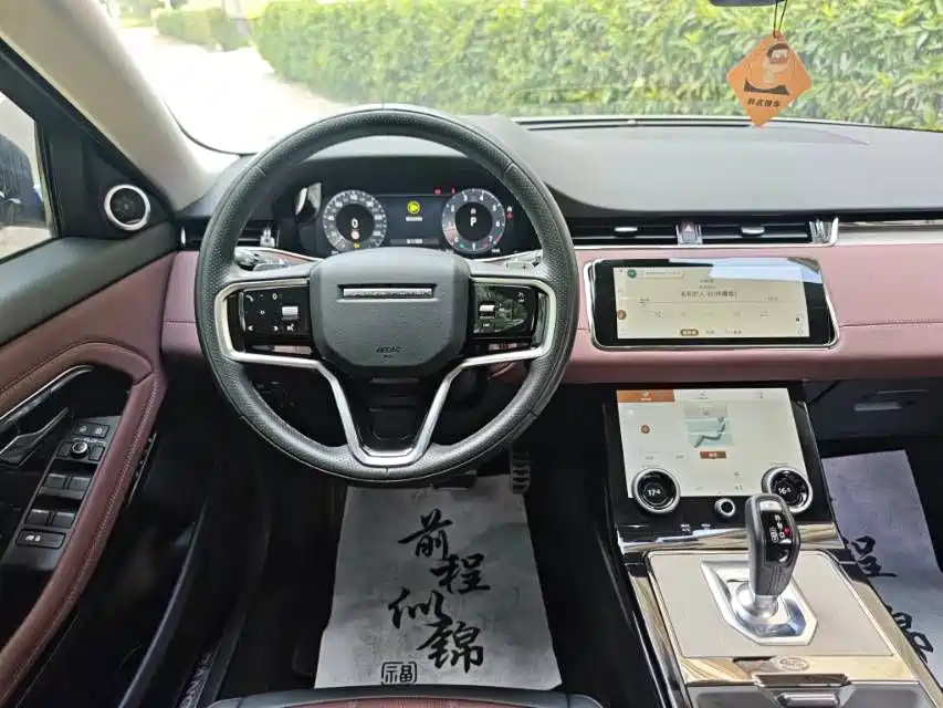 Land Rover Range Rover Evoque 2023 — фото 4