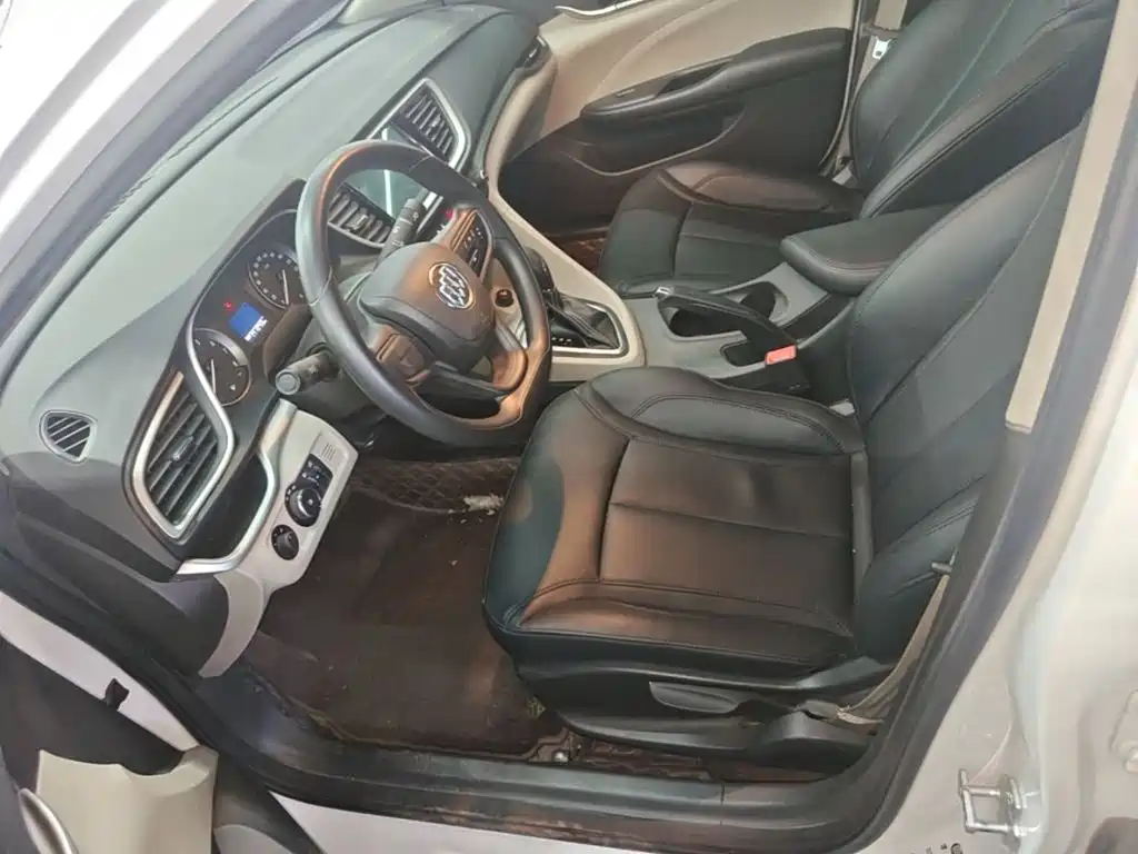 Buick Excelle 2017 — фото 15