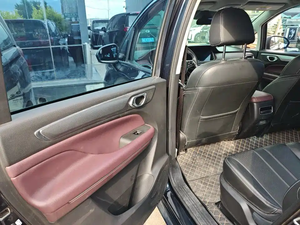 GAC Trumpchi M6 2022 — фото 3