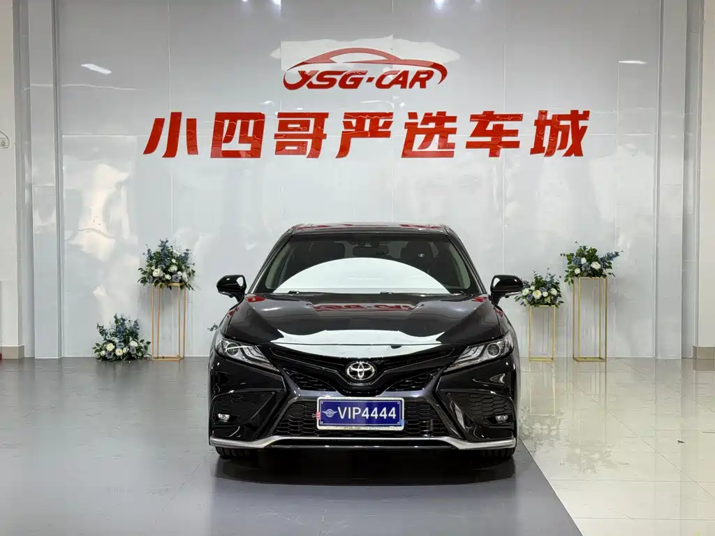 Toyota Camry 2019 — фото 5