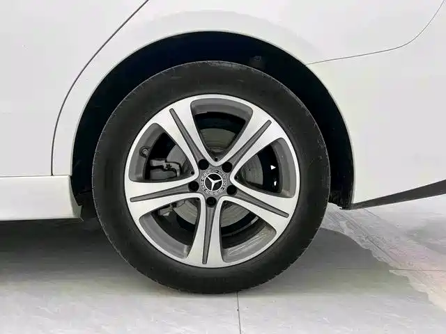 Mercedes-Benz C-Class 2022 — фото 18