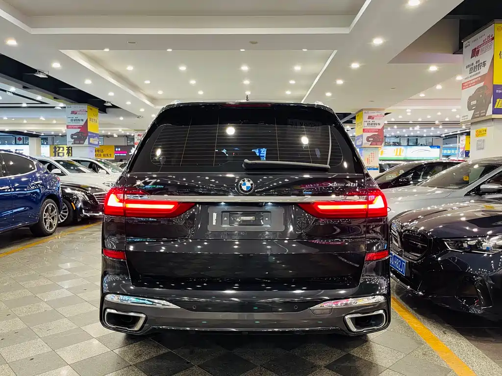 BMW X7 2019 — фото 17
