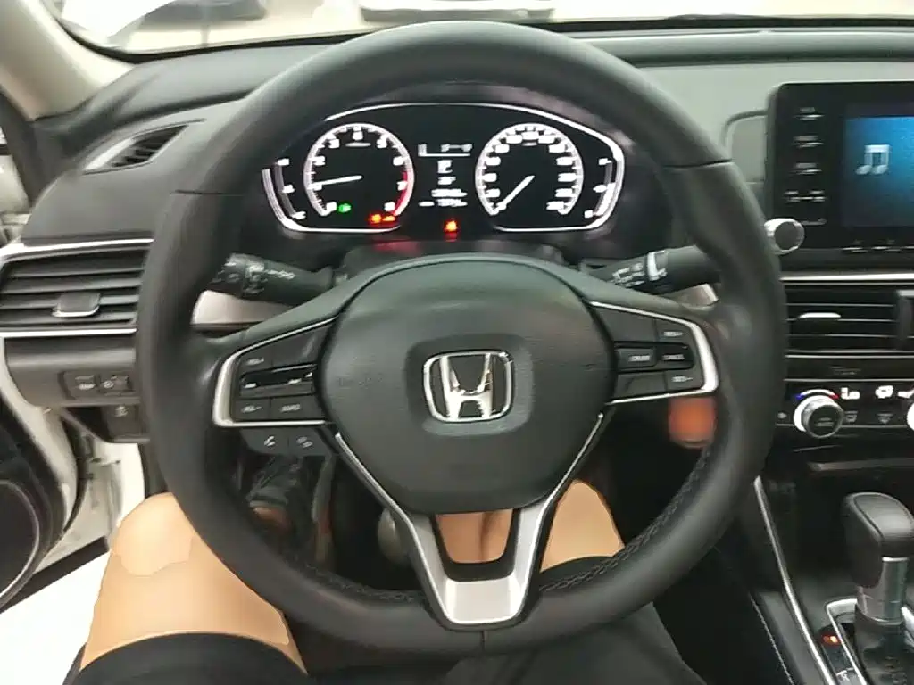 Honda Inspire 2021 — фото 11
