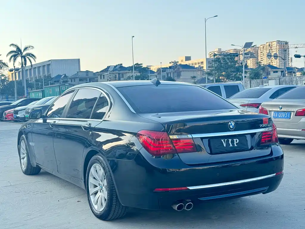 BMW 7 Series 2015 — фото 7