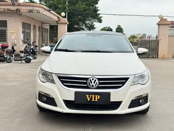 Volkswagen CC 2011