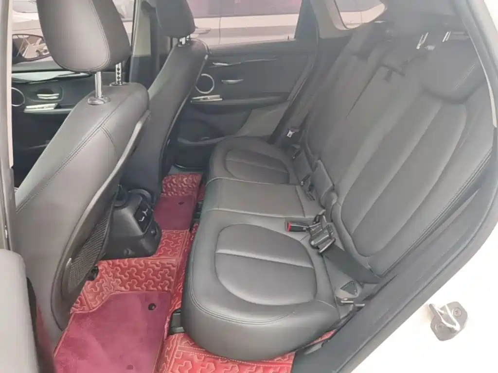 BMW 2 Series Station Wagon 2019 — фото 17