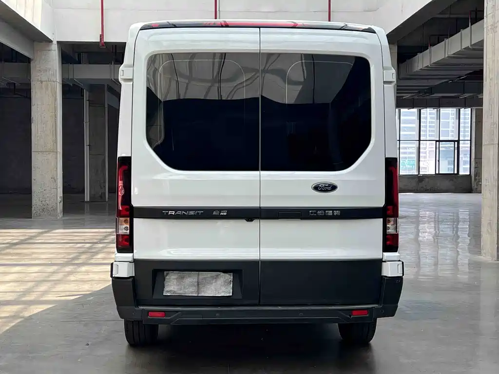 Ford Transit T8 2024 — фото 5