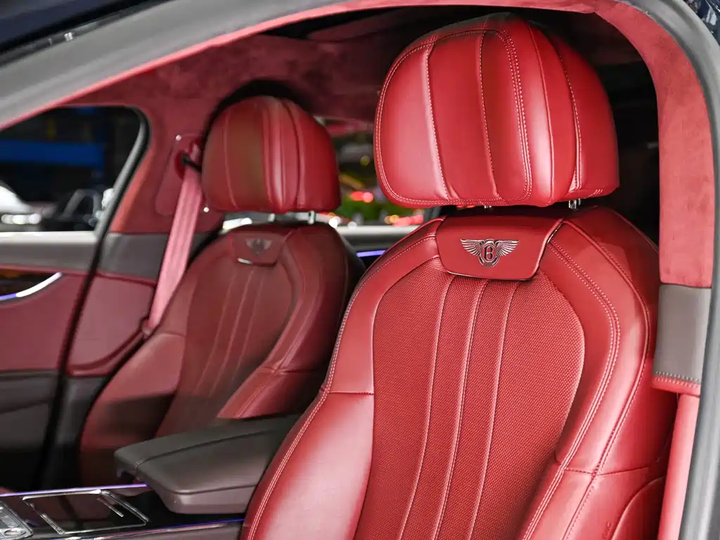 Bentley Flying Spur 2021 — фото 10