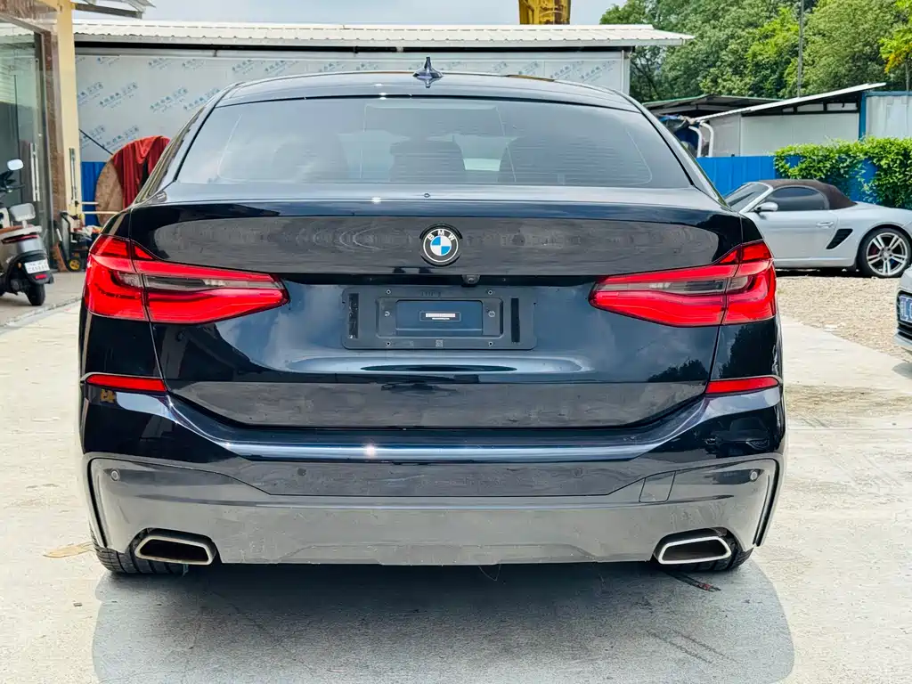 BMW 6 Series GT 2023 — фото 8