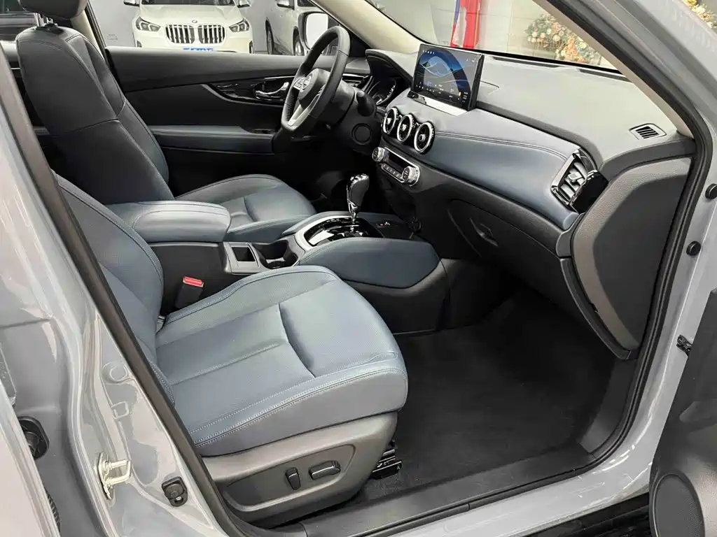 Nissan X-Trail 2025 — фото 12
