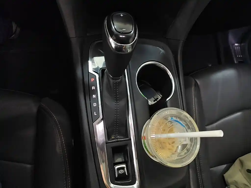 Chevrolet Equinox 2017 — фото 14