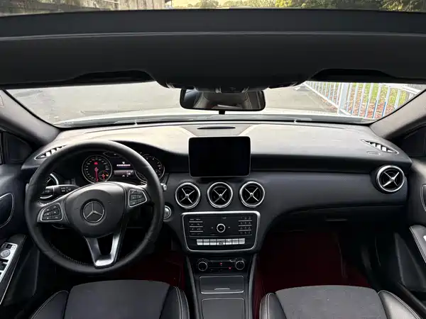 Mercedes-Benz A-Class 2018