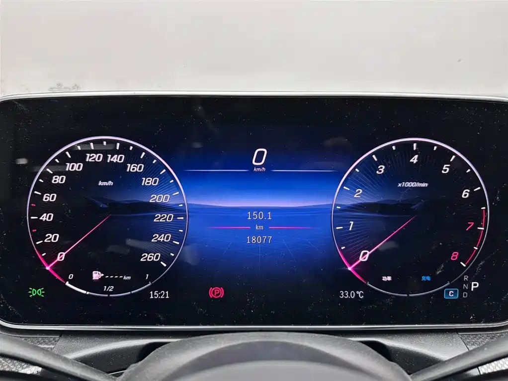 Mercedes-Benz C-Class 2025 — фото 14