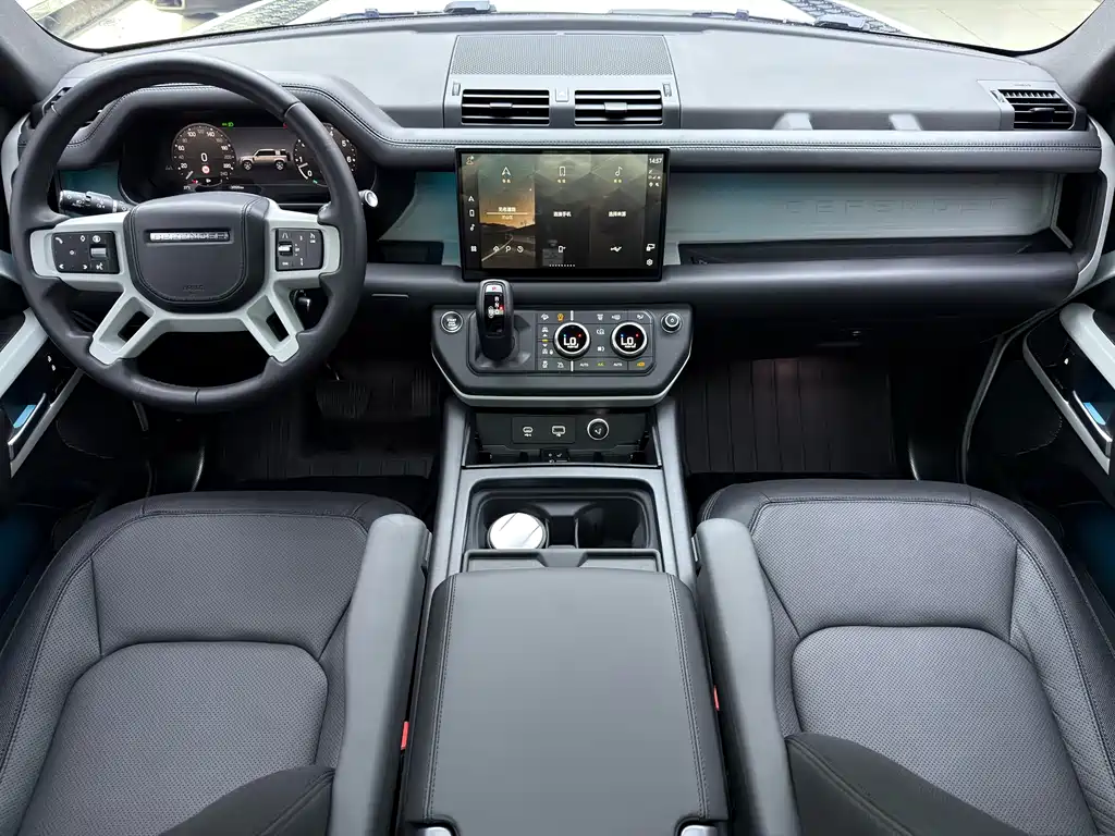 Land Rover Defender 2023 — фото 6