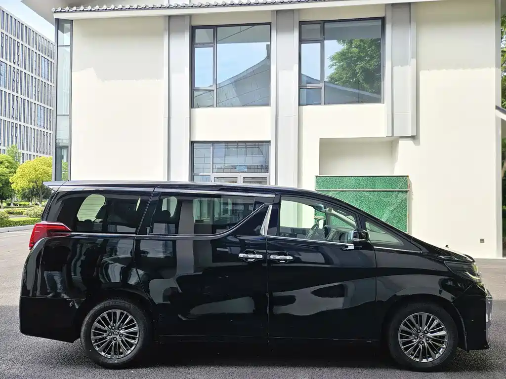 Toyota Vellfire 2020 — фото 5