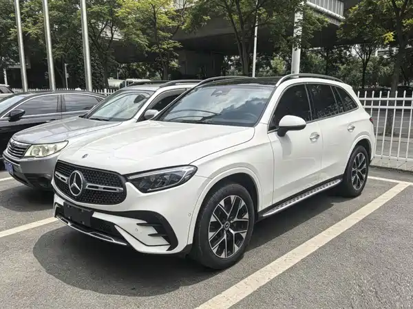 Mercedes-Benz GLC 2024