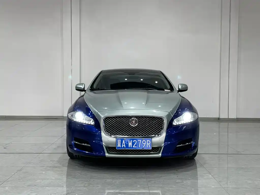 Jaguar XJ 2015 — фото 2