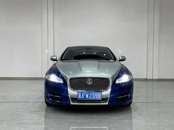 Jaguar XJ 2015
