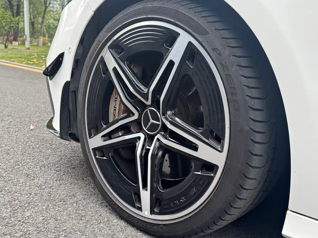 Mercedes-Benz A-Class AMG 2024 — фото 14