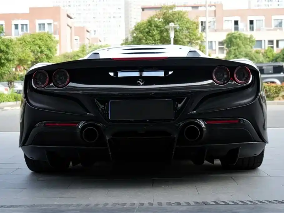 Ferrari F8 2022 — фото 7