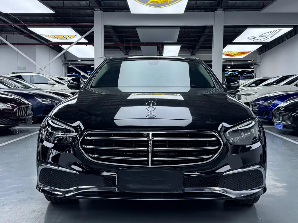 Mercedes-Benz E-Class 2022 — фото 2