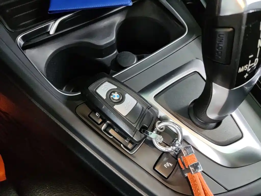 BMW 3 Series GT 2018 — фото 9