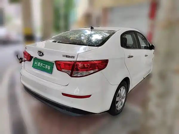 Kia K2 2015