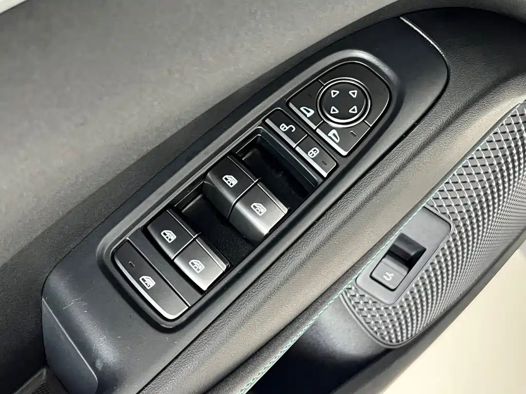BYD Seal 06 2025 — фото 14