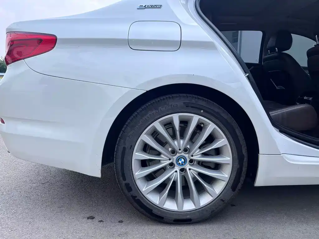 BMW 5 Series 2019