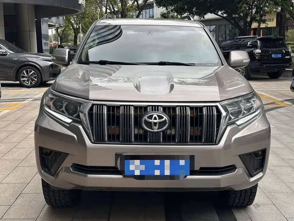 Toyota Prado 2019 — фото 2