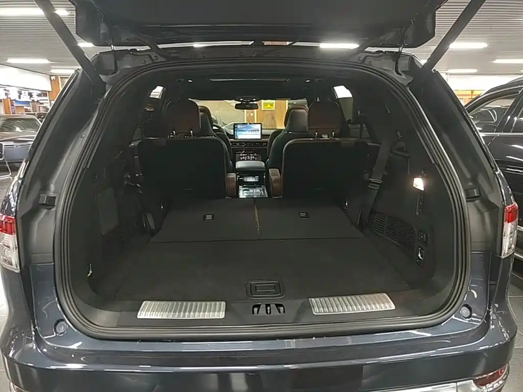 Lincoln Aviator 2021 — фото 19