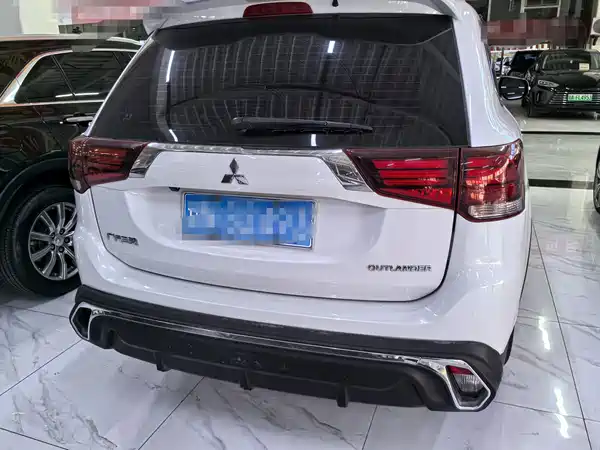 Mitsubishi Outlander 2019